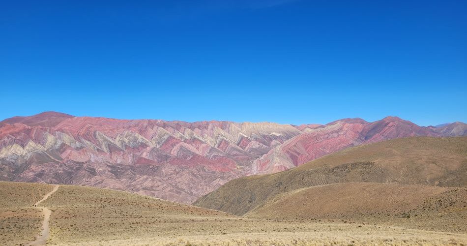 Serrania de Hornocal - Montaña 14 colores de jujuy