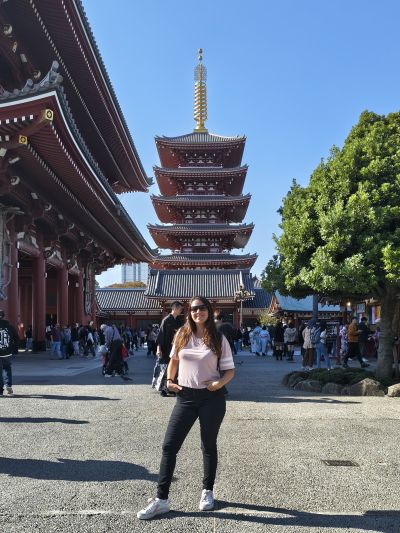 mujer viaje japon